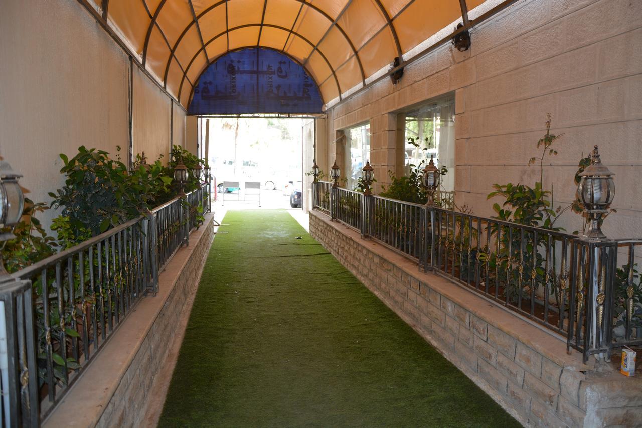 Teeba Palace Hotel Suites Ammán Exteriér fotografie